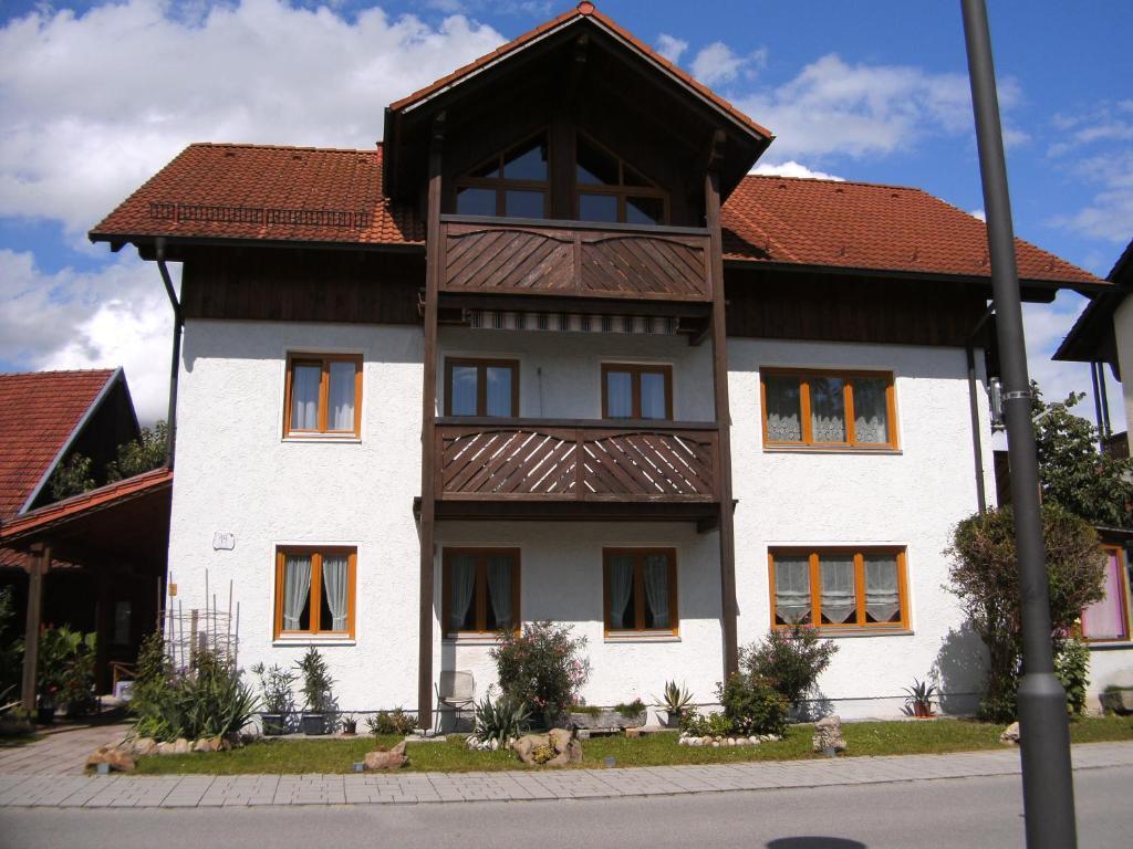 Appartementhaus Elisabeth Winklhofer Bad Fussing Bagian luar foto